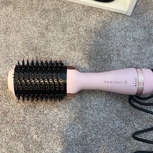 Foxybae blow dryer round hair brush